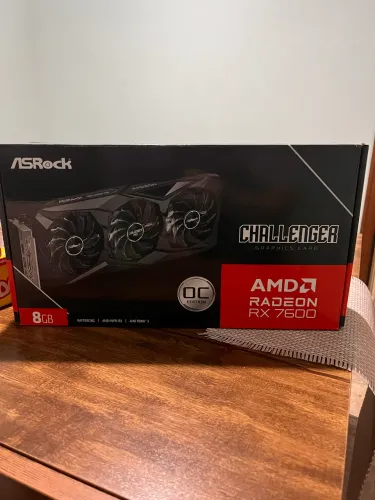 Rx7600 8gb oc nova caixa