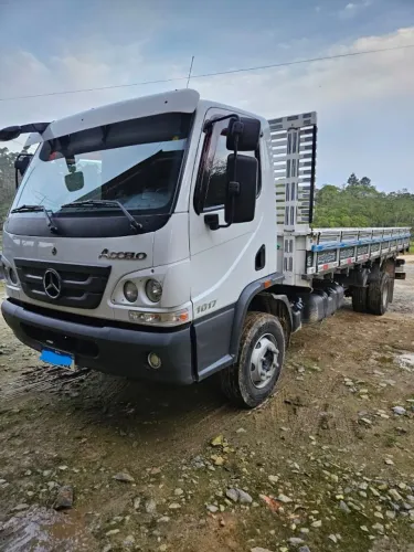 Accelo 1017 ano 2024