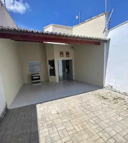 CASA NO GUAMÁ