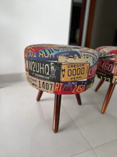 Puffs decorativos retrô - par