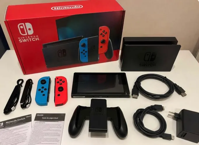 Nintendo Switch V2 Desbloqueado Completo na Caixa + Jogos