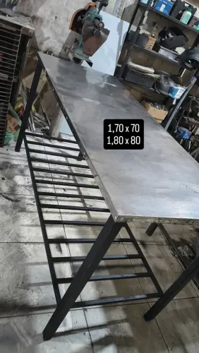 Mesas ferro com inox 