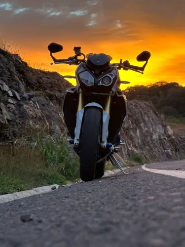 BMW S1000R 2019 | 165cv | QUICKSHIFTER + ABS PRO + 4 MODOS | PAINEL TFT LED