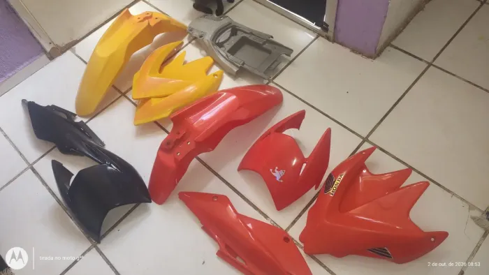 Vendo carenagem da Bros 150 tudo