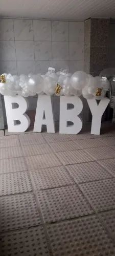Letreiro BABY para festas $150,00