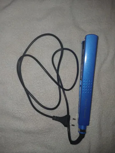 VENDO PRANCHA TITANIUM R$ 50