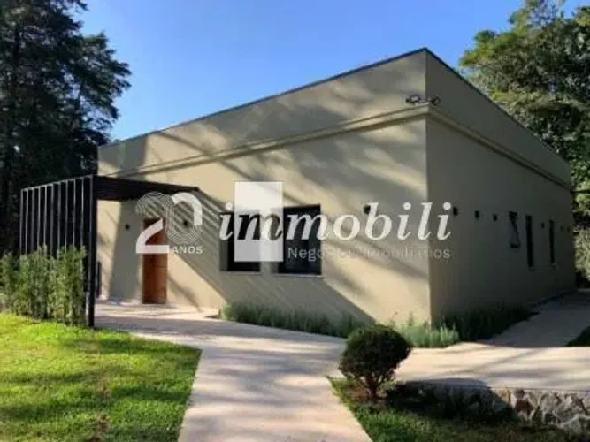 Casa á Venda em Atibaia - Bairro Tanque 5 Dormitórios 3 Suíte