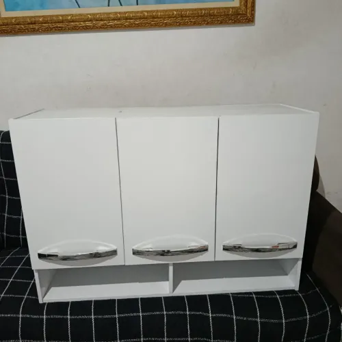 Armário de 3 portas