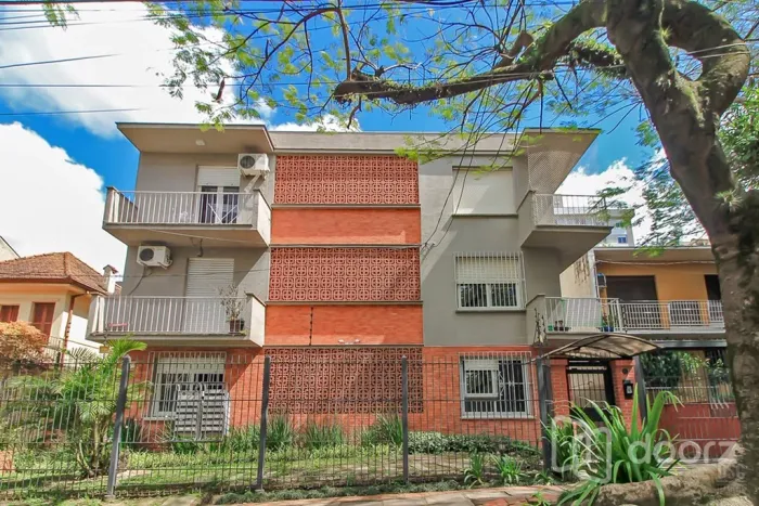 Imóvel na Eça de Queiroz com 2 dormitórios e 92.89m²