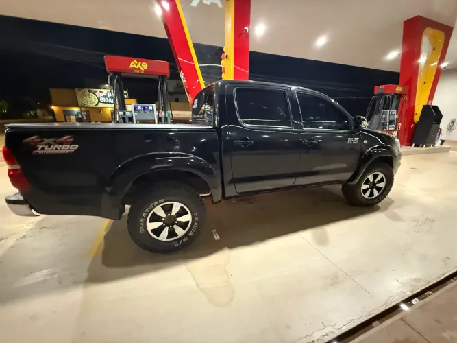Toyota Hilux CD SRV D4-d 4X4 3.0 TDI Diesel AUT 2010