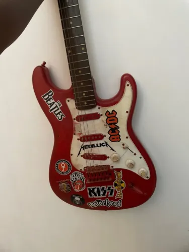 Guitarra de um antigo guitarrista de banda