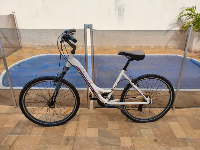 Bicicleta aro 26". Groove Dubstep