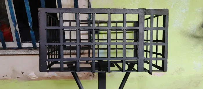 Lixeira feta do zero nova