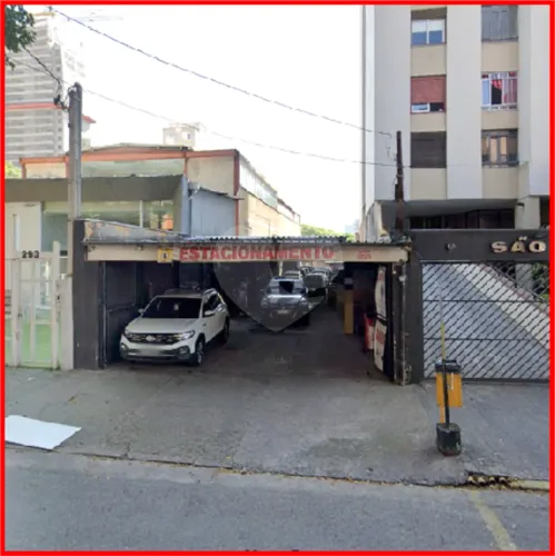 Terreno à venda em Pinheiros - SP