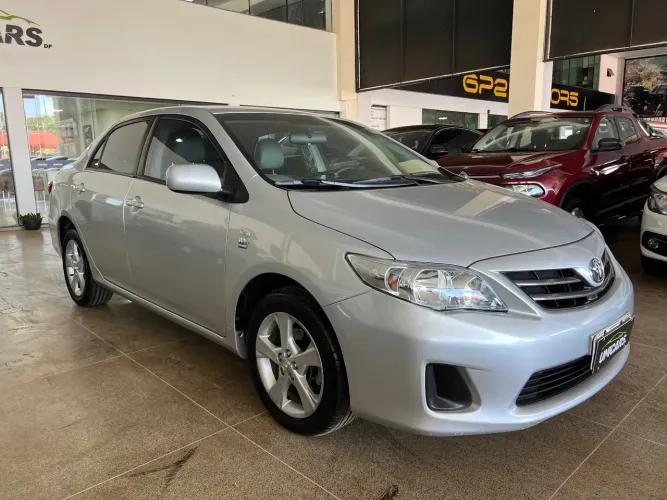 Toyota Corolla GLI 1.8 Flex 16V Aut. 2014