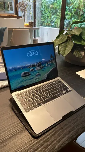 MacBook Air M1 (2020) 13" - Modelo A2337
