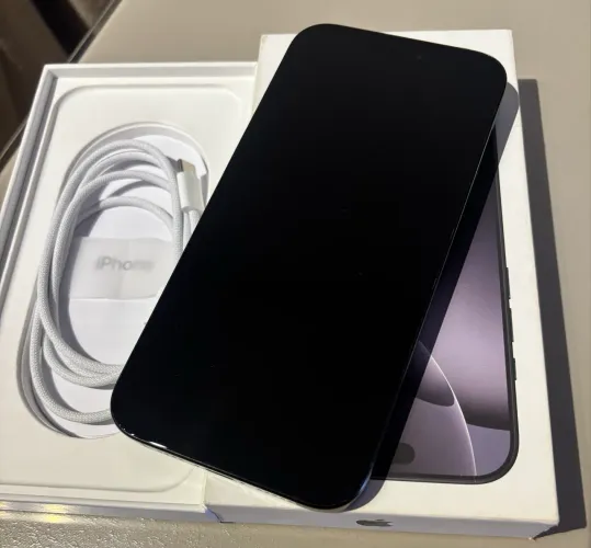 iPhone 16 pro max 256 gigas