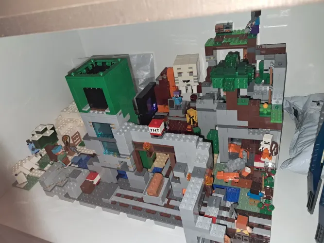 Lego Minecraft lote sets