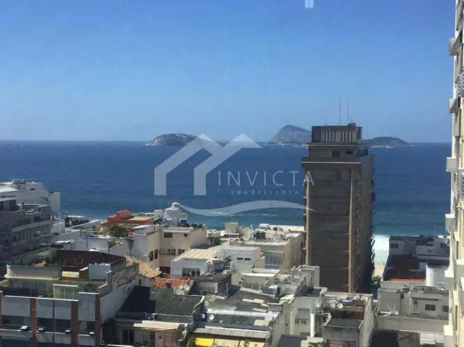 Excelente sala comercial, com localização e vista privilegiada para o mar