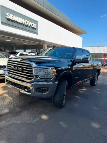 Ram 3500 Limited Longhorn 6.7 TB CD Diesel 2024