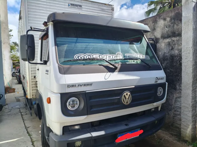 Caminhão Baú Vw 8.160 2013
