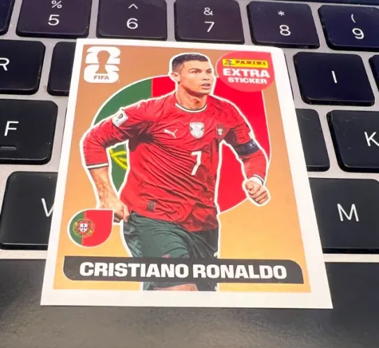 Cristiano Ronaldo BRONZE - ORIGINAL 2026 - Figurinha LEGEND