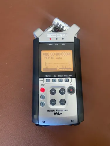 Gravador Zoom H4n Handy