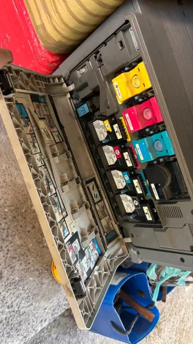 Konica C352
