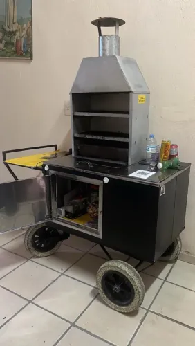 Carrinho de churrasco