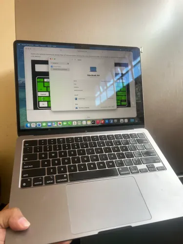 Mac Book