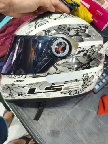Capacete LS2 tamanho 60 - usado