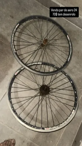 Vendo par de aero 70$