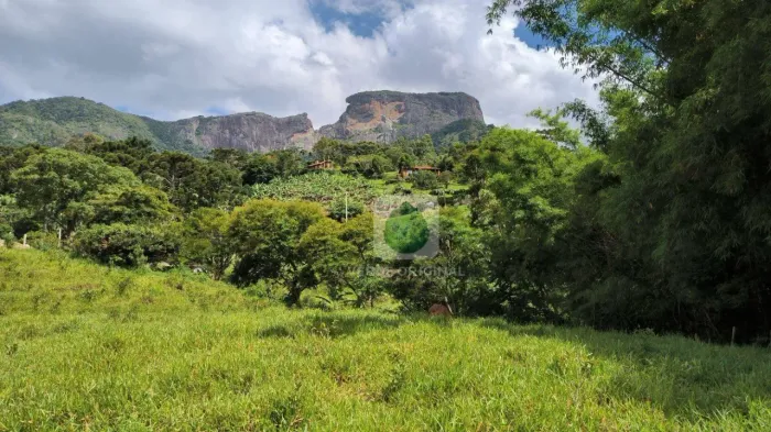 Terreno à venda, 5000 m² por R$ 600.000 - Paiol Grande - São Bento do Sapucaí/SP