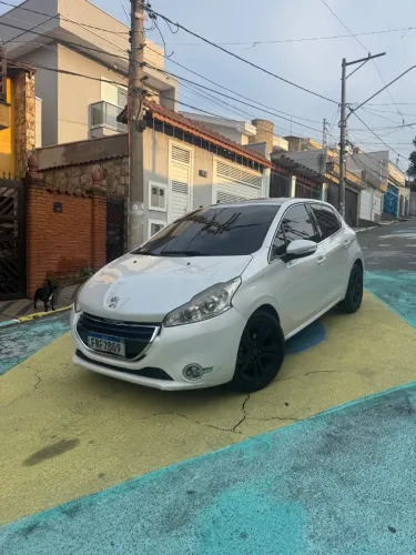 Peugeot 208 Griffe 1.6 Flex 16V 5P Aut. 2015