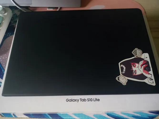 Tablet s10 Lite - 128gb armazenamento e 6gb de ram ?