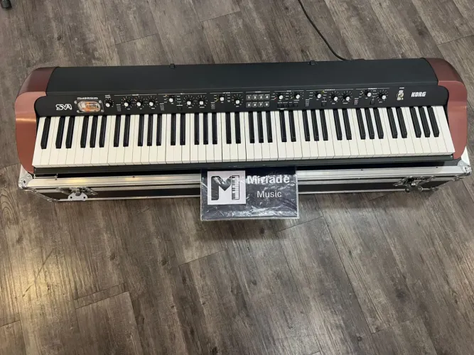 Korg Stage SV 1 88 + Hardcase  