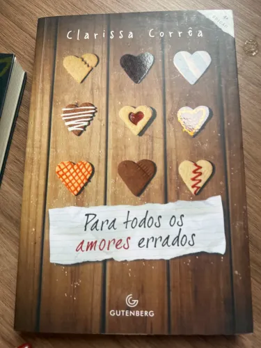 Livro Para todos os amores errados
