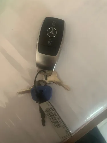 Chave da Mercedes benz 2026