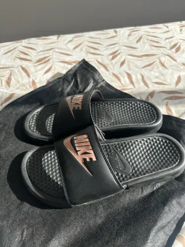 Chinelo Slide NIKE ótimo estado