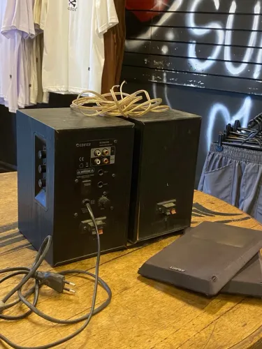 Monitor de áudio Edifier