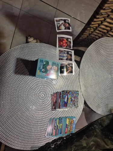 Figurinhas Copa 2026 + 2 Legends