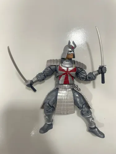 Samurai De Prata Retrô Marvel Legends