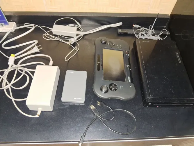 Wii U deluxe + HD 320Gb