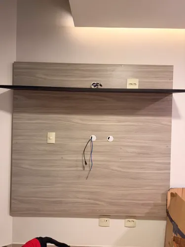 Painel de televisão em madeira mdf