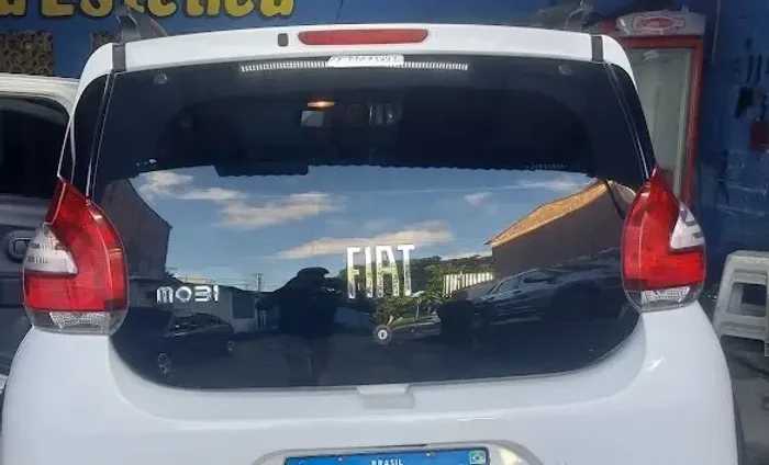 Alugo Espaço Publicitário - Vidro Traseiro Fiat Mobi