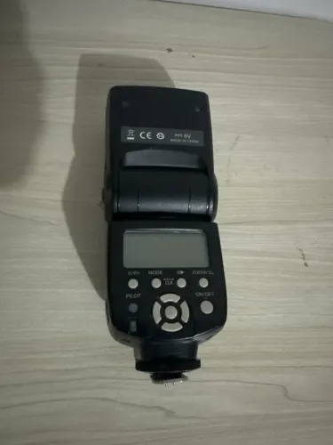Flash yongnuo YN 56 exiii p/ câmera canon 