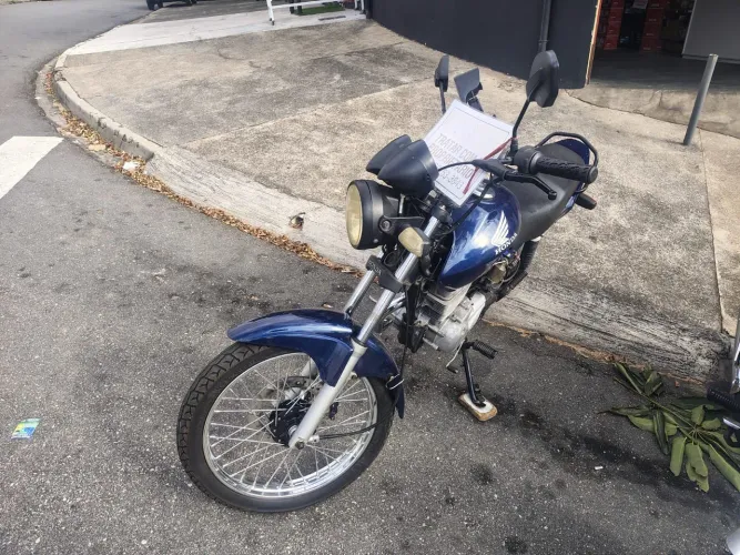 Titan 150 es