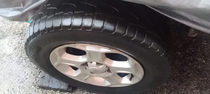 Jogo de rodas da EcoSport original com pneus
