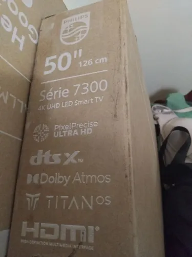 Vendo TV Philips 50 Polegadas série 7300 4k lacrada na caixa 