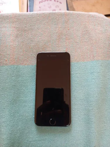 iPhone s6 veja os detalhes é o que contonsta.